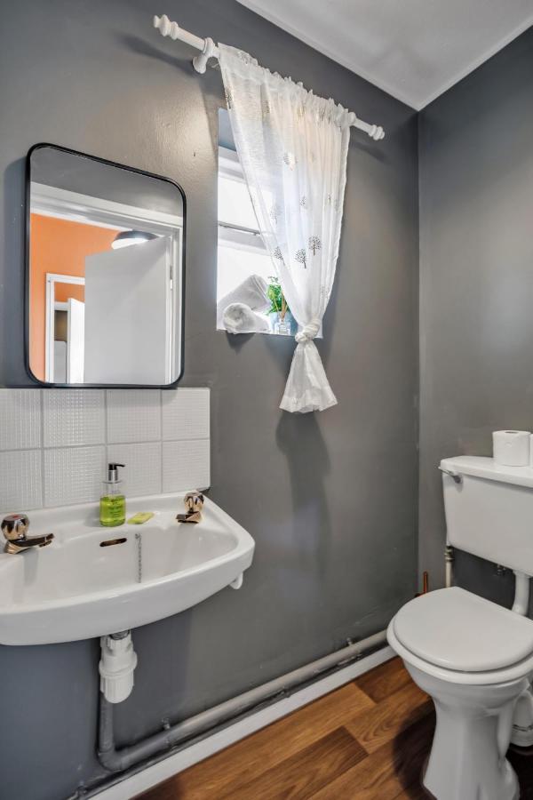Perfect For Contractors - Canterbury - Free Parking - Ultra Wifi Luaran gambar